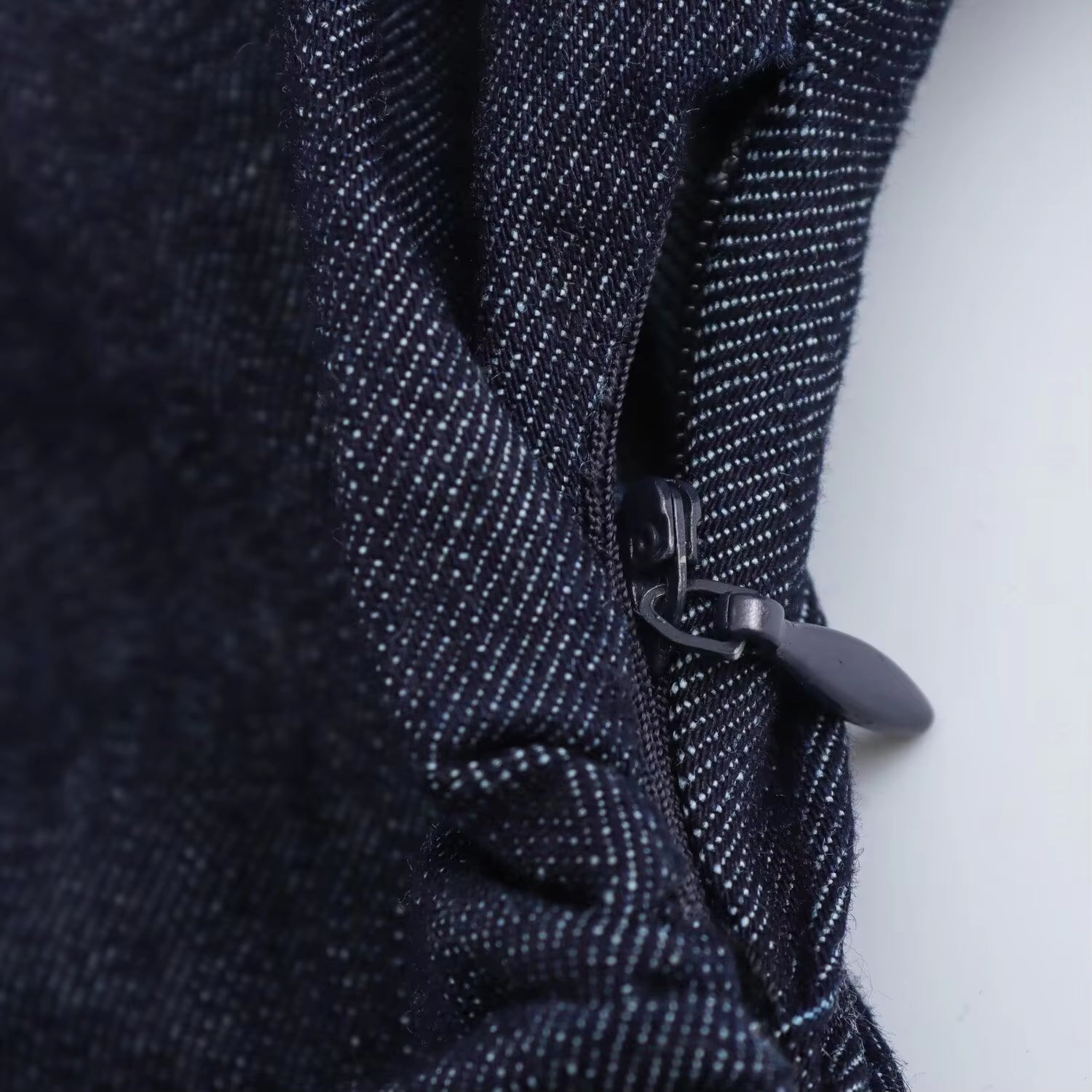 2025 Traf Spring 1975 Series Denim Midi Dress with Lapel and Side Zipper - Elegant Slim Fit Design